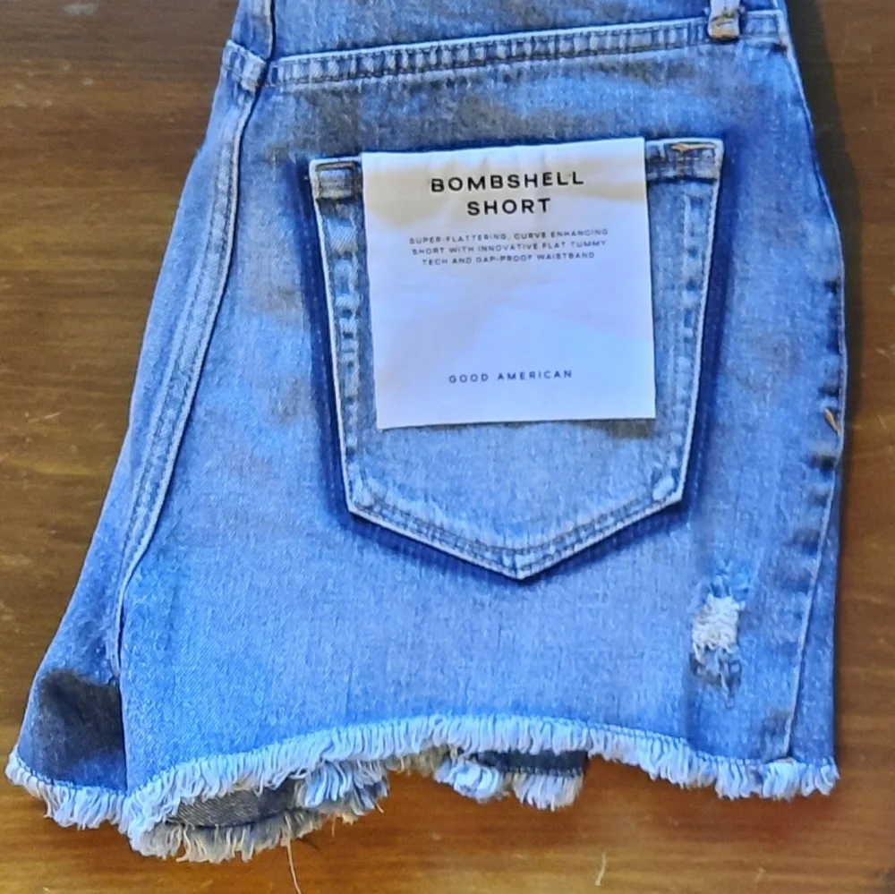 Good American Bombshell Denim Short